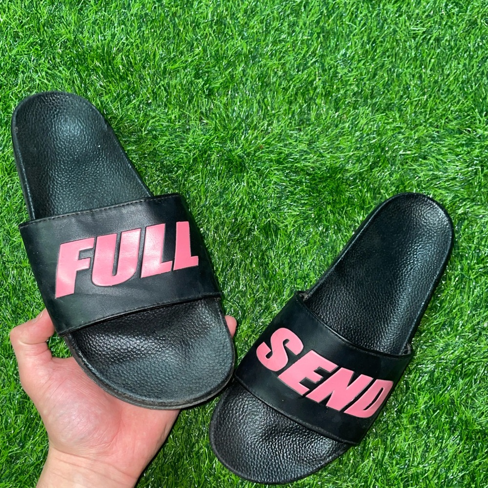 Full send nelk boys slide sandal size 44
